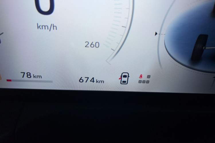 Used Tank 300 2025 2.0T Conqueror Odometer Close Up