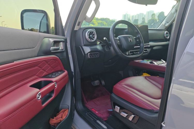 Used Tank 300 2025 2.4T Diesel Version Driver Seat