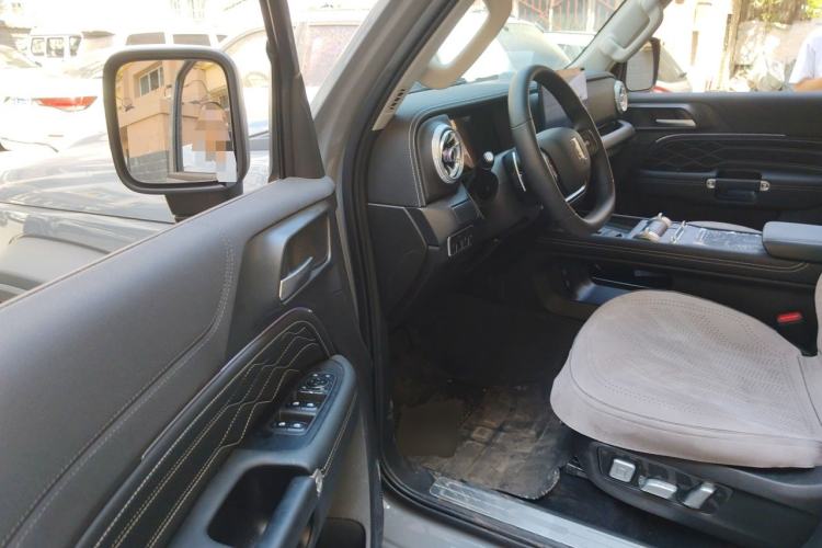Used Tank 300 2025 2.0T Challenger Driver Seat