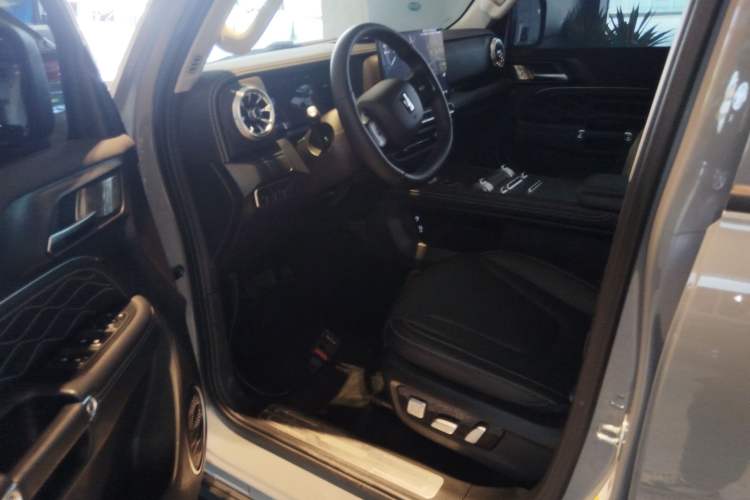 Used Tank 300 2025 2.4T Diesel Version Driver Seat