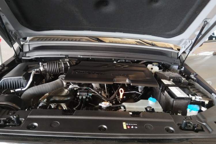 Used Tank 300 2025 2.4T Diesel Version Engine Bay