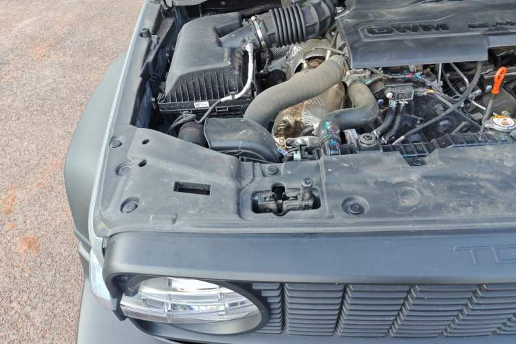 Used Tank 300 2025 2.4T Diesel Version Engine Bay Right