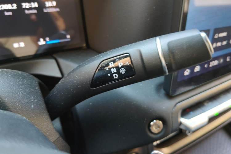 Used Tank 300 2025 2.0T Challenger Gear Lever