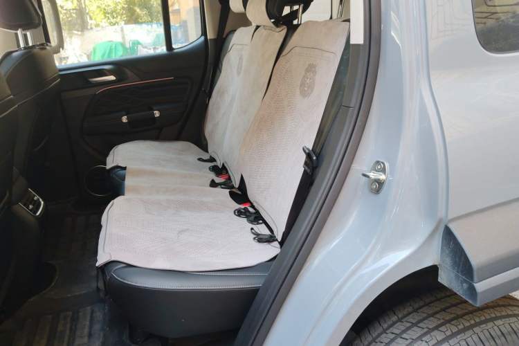 Used Tank 300 2025 2.0T Challenger Left Rear Seat