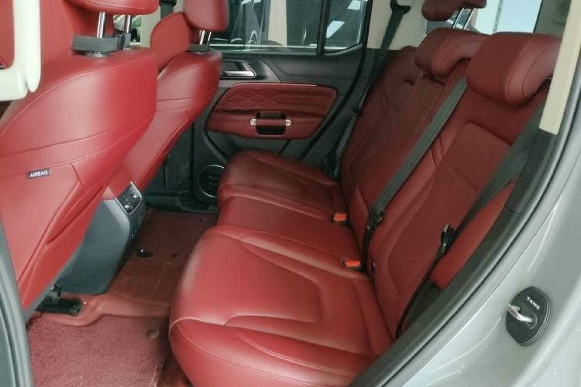 Used Tank 300 2025 2.4T Diesel Version Left Rear Seat