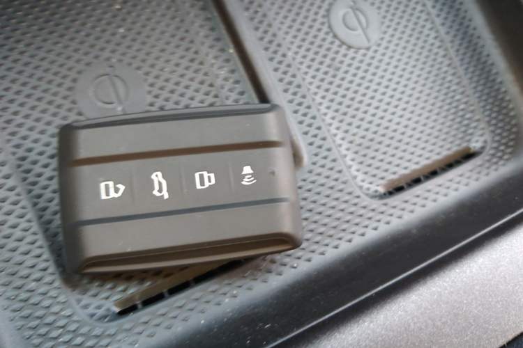 Used Tank 300 2025 2.0T Challenger Vehicle Key