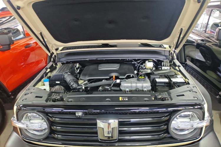 Used Tank 300 2025 2.0T Conqueror Engine Bay