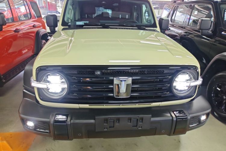 Used Tank 300 2025 2.0T Conqueror Front
