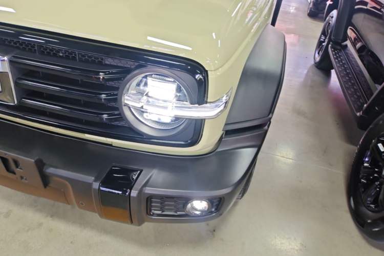 Used Tank 300 2025 2.0T Conqueror Left Front Headlight