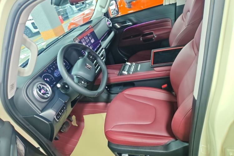 Used Tank 300 2025 2.0T Conqueror Left Front Seat