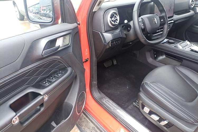 Used Tank 300 2025 2.0T Conqueror Driver Seat