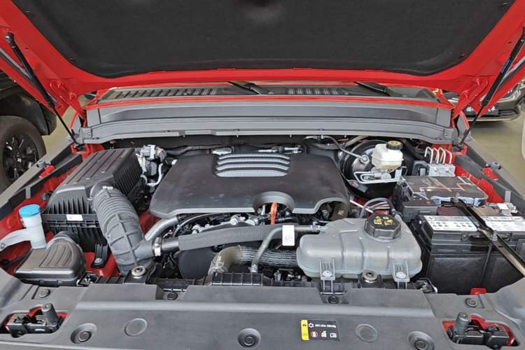 Used Tank 300 2025 2.0T Conqueror Engine Bay