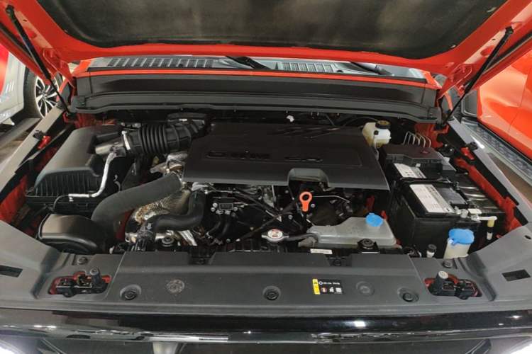 Used Tank 300 2025 2.4T Diesel Version Engine Bay