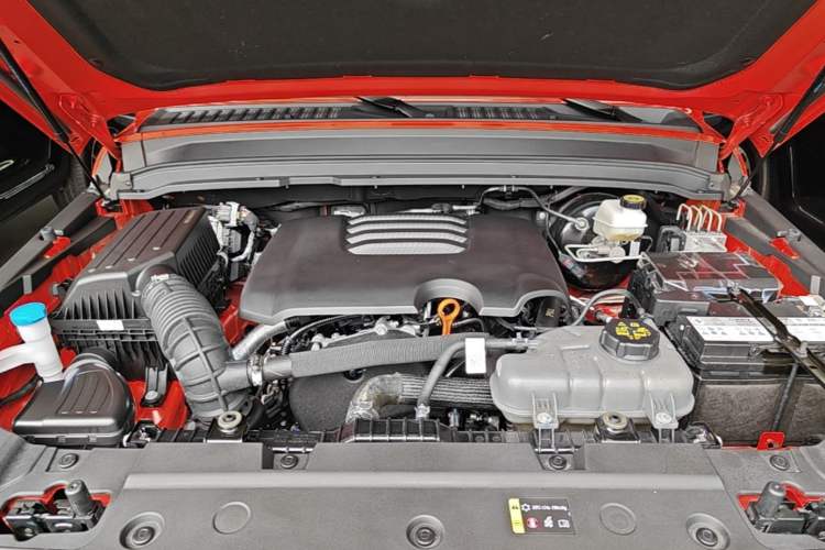 Used Tank 300 2025 2.0T Conqueror Engine Bay