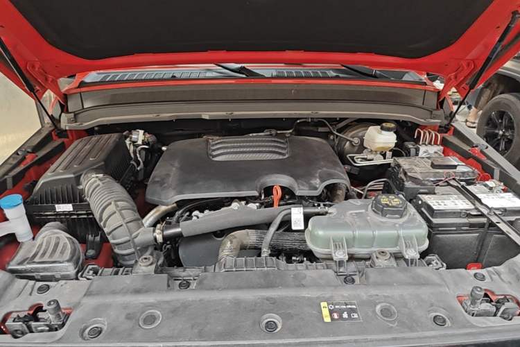 Used Tank 300 2025 2.0T Conqueror Engine Bay
