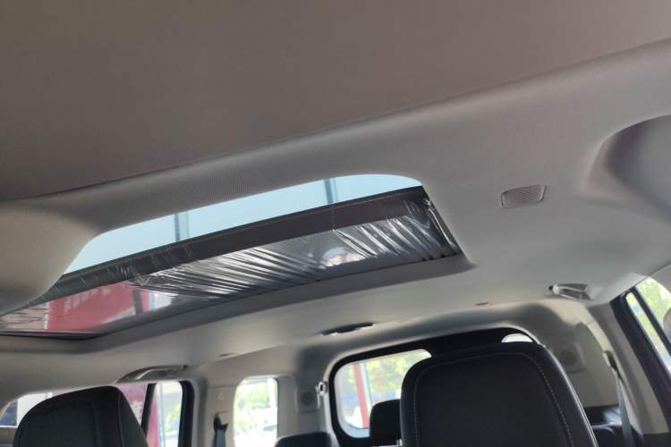Used Tank 300 2025 2.0T Conqueror Headliner