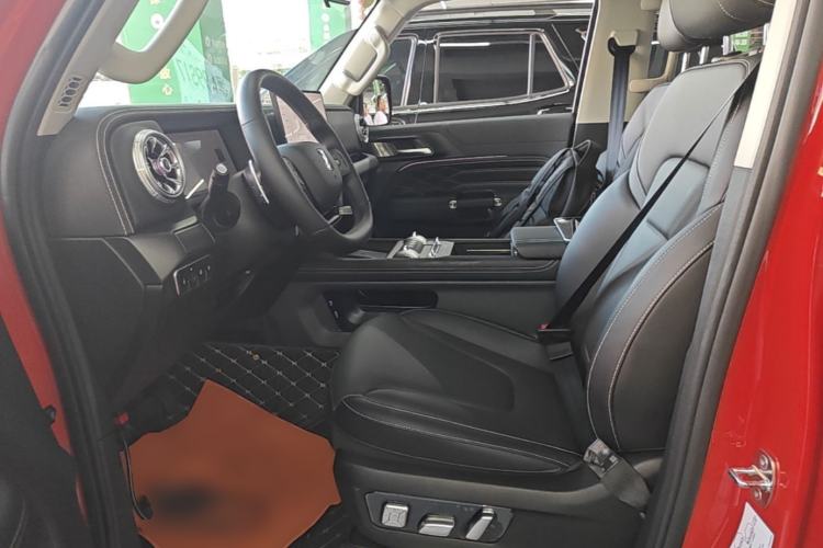 Used Tank 300 2025 2.0T Conqueror Left Front Seat
