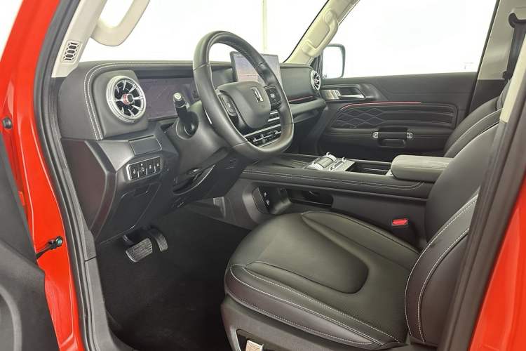Used Tank 300 2025 2.0T Conqueror Left Front Seat