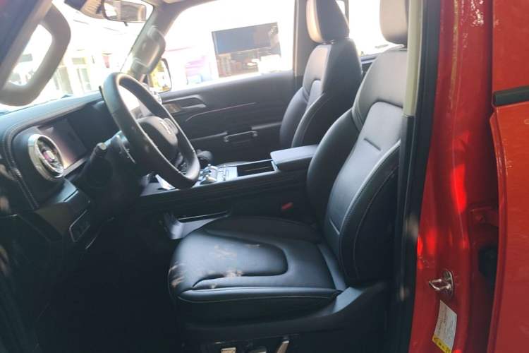 Used Tank 300 2025 2.0T Conqueror Left Front Seat