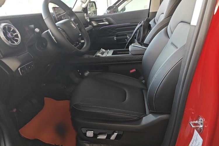 Used Tank 300 2025 2.0T Conqueror Left Front Seat