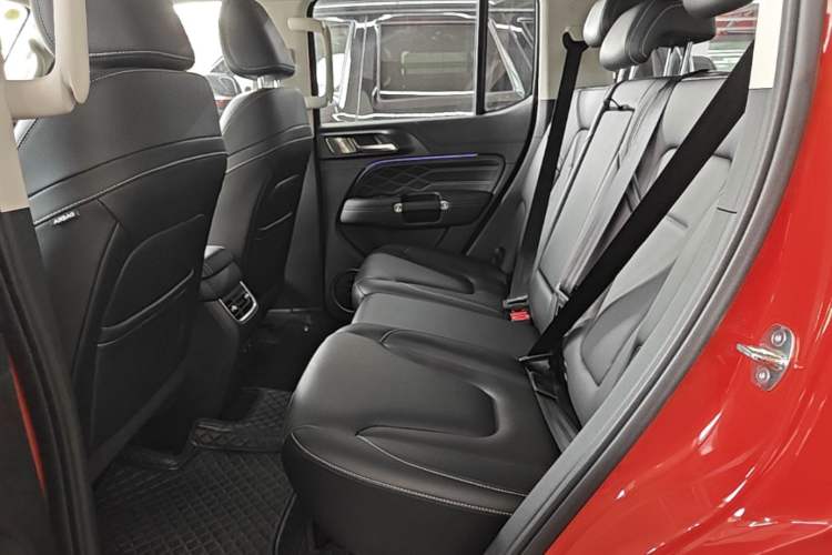 Used Tank 300 2025 2.0T Conqueror Left Rear Seat