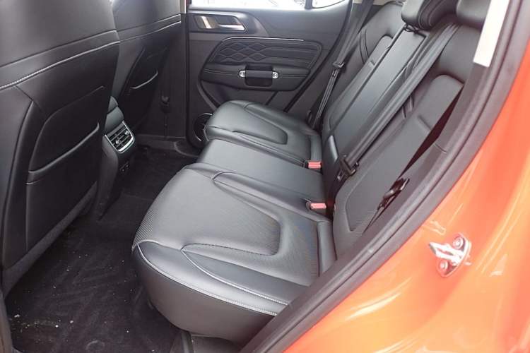Used Tank 300 2025 2.0T Conqueror Left Rear Seat