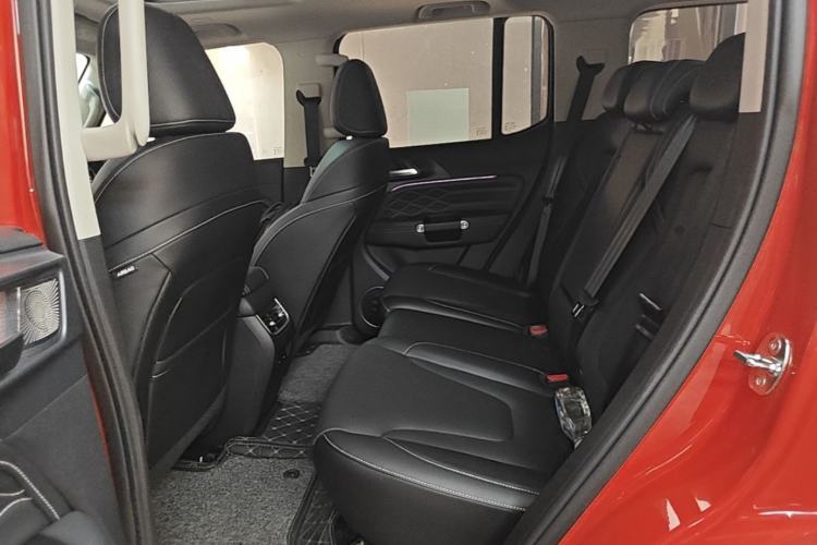 Used Tank 300 2025 2.0T Conqueror Left Rear Seat