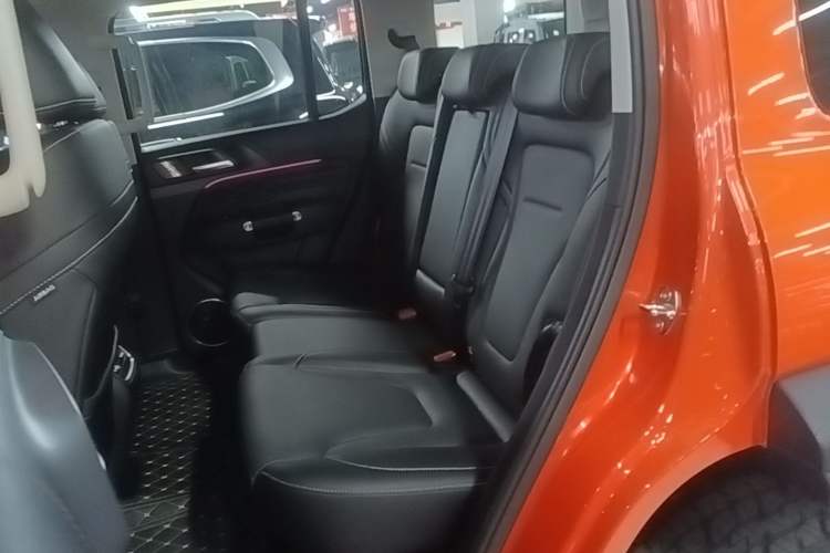 Used Tank 300 2025 2.0T Conqueror Left Rear Seat