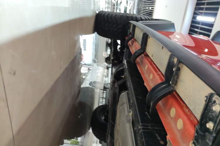 Used Tank 300 2025 2.4T Diesel Version Left Side Sill