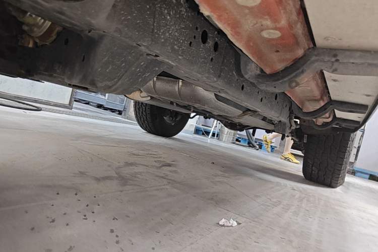 Used Tank 300 2025 2.0T Conqueror Left Side Sill