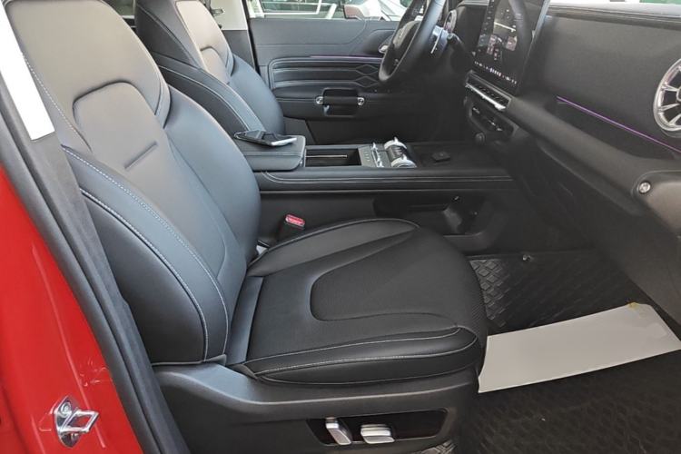 Used Tank 300 2025 2.0T Conqueror Right Front Seat