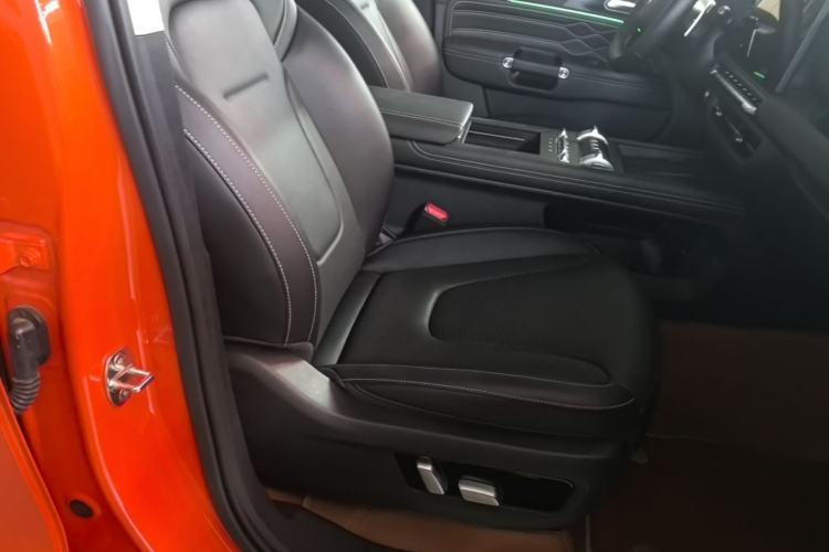 Used Tank 300 2025 2.0T Conqueror Right Front Seat