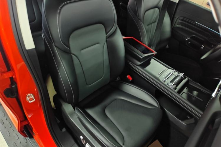 Used Tank 300 2025 2.0T Conqueror Right Front Seat