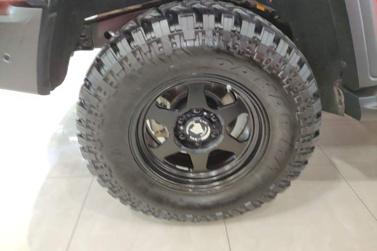 Used Tank 300 2025 2.4T Diesel Version Right Rear Wheel Hub