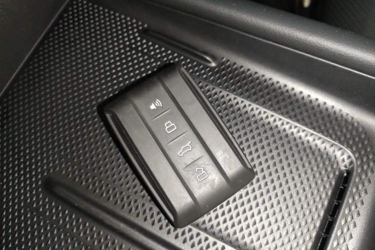 Used Tank 300 2025 2.0T Conqueror Vehicle Key