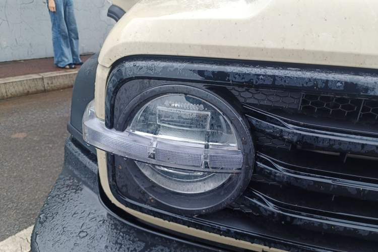 Used Tank 300 2025 2.0T Challenger Right Front Headlight
