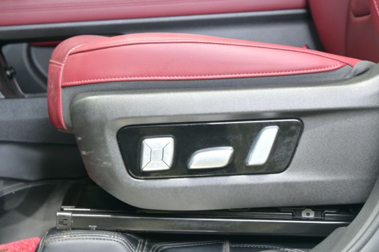 Used Tank 300 2025 2.4T Diesel Version Interior 1