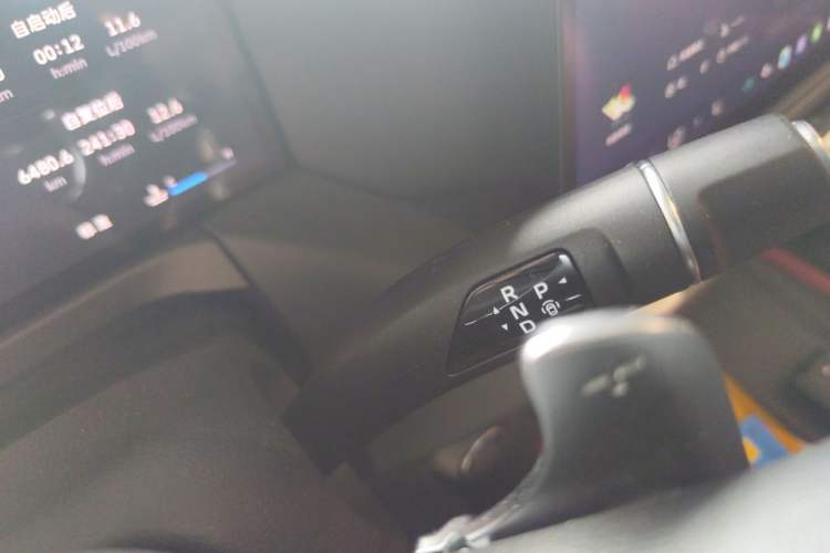 Used Tank 300 2025 2.0T Challenger Gear Lever