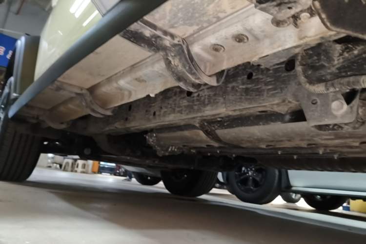 Used Tank 300 2025 2.4T Diesel Version Left Side Sill