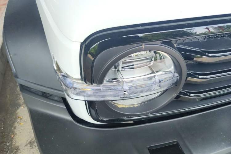 Used Tank 300 2025 2.0T Challenger Right Front Headlight