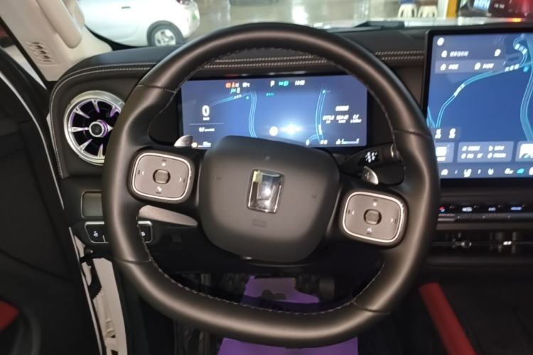 Used Tank 300 2025 2.4T Diesel Version Steering Wheel