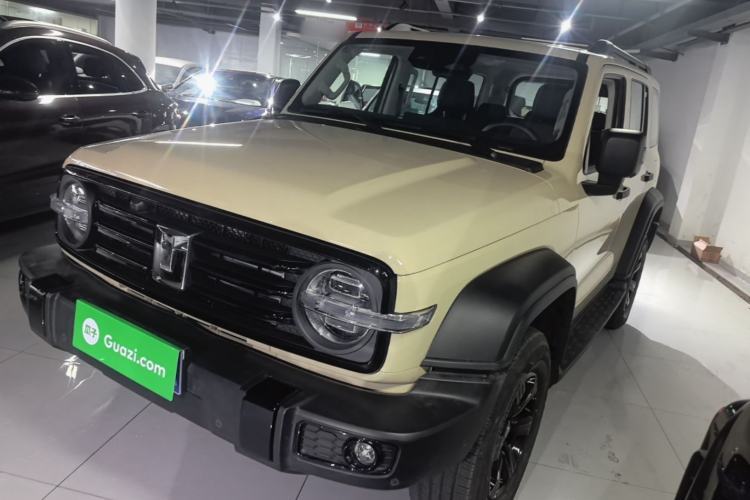 Used Tank 300 2025 2.0T Conqueror Guazi used car, China used car export, Used car for sale, Used Tank cars, Cheapest cars for sale
