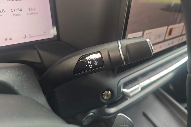 Used Tank 300 2025 2.0T Conqueror Gear Lever