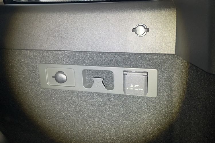 Used Tank 300 2025 2.0T Conqueror Interior 13