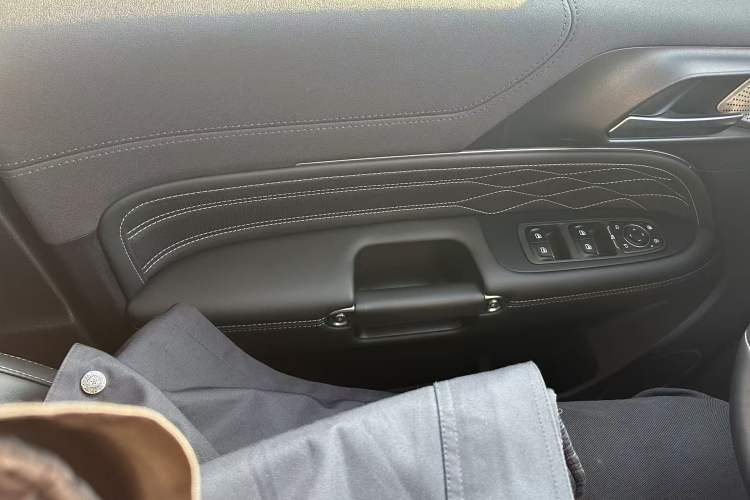Used Tank 300 2025 2.4T Diesel Version Interior 8