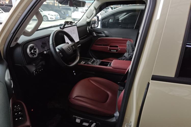 Used Tank 300 2025 2.0T Conqueror Left Front Seat