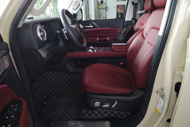 Used Tank 300 2025 2.0T Conqueror Left Front Seat