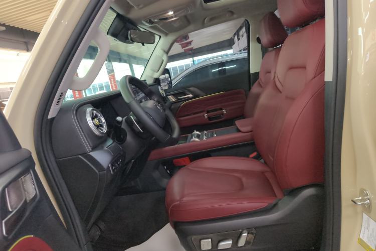 Used Tank 300 2025 2.4T Diesel Version Left Front Seat
