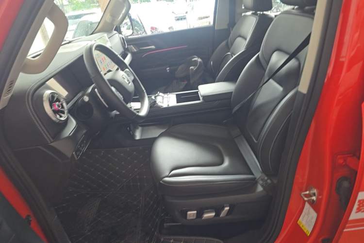 Used Tank 300 2025 2.0T Conqueror Left Front Seat