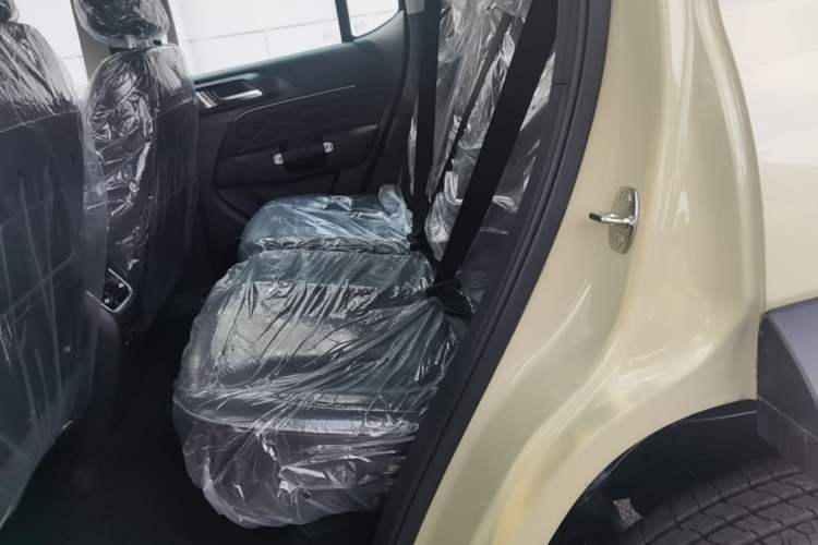 Used Tank 300 2025 2.0T Conqueror Left Rear Seat